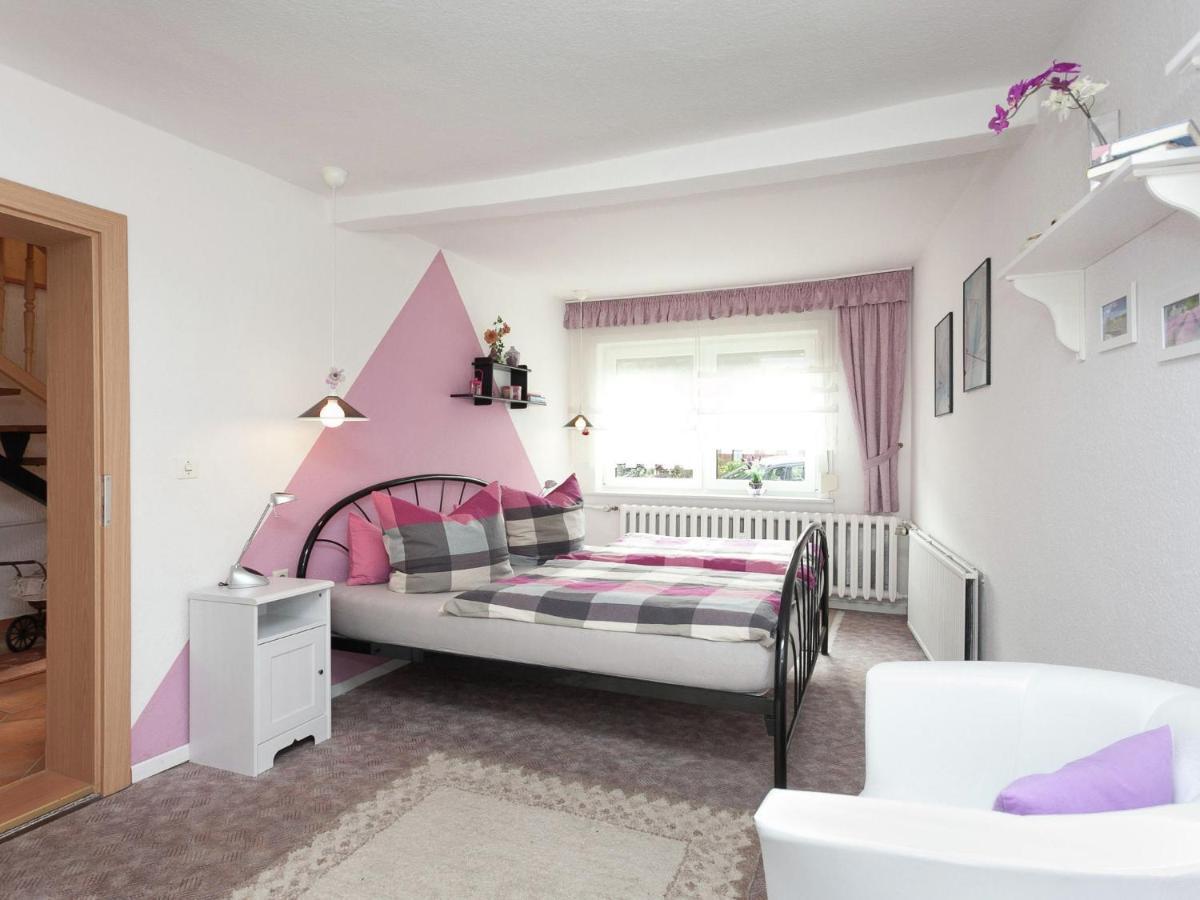Apartment In Thuringian Forest With Garden Schwarzatal Екстер'єр фото