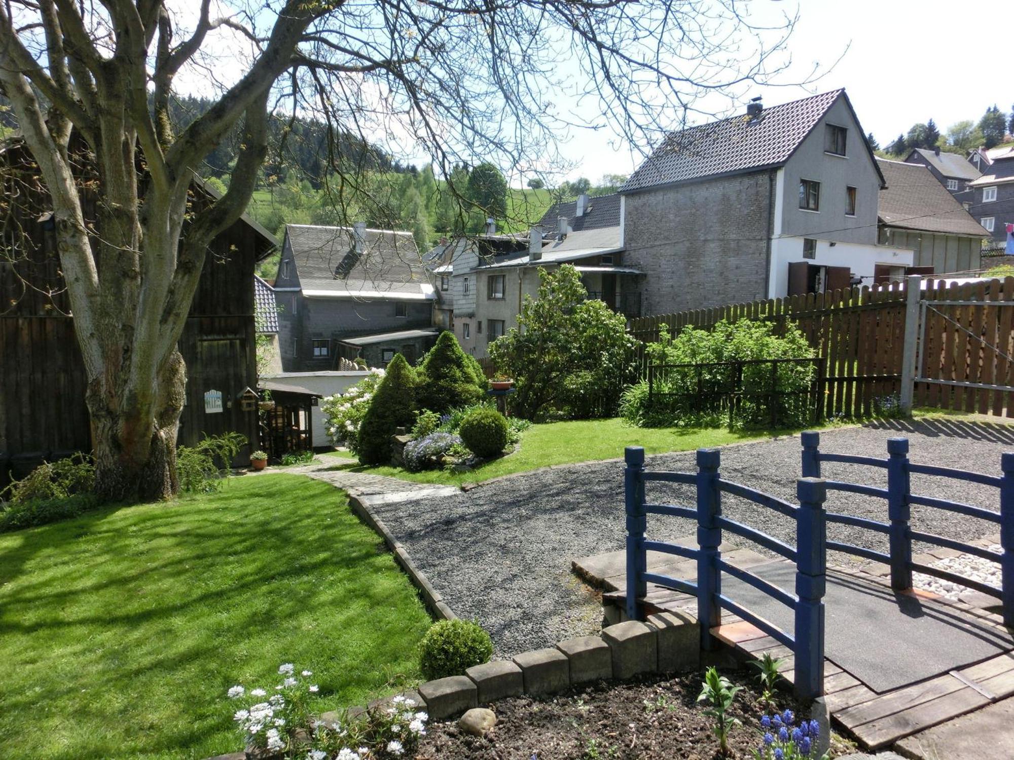 Apartment In Thuringian Forest With Garden Schwarzatal Екстер'єр фото